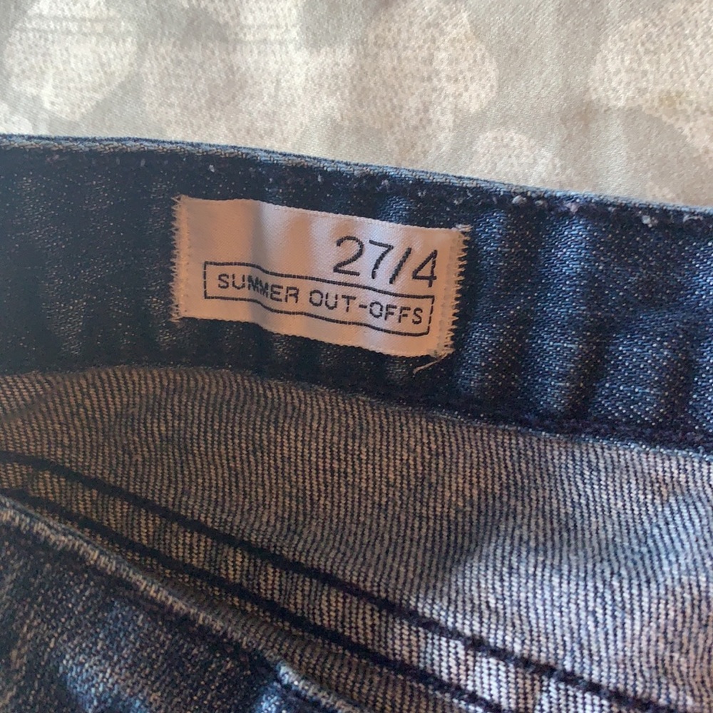 Gap cut offs - Picture 5 of 5